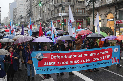 Máis de 1.500 persoas na manifestación contra o TTIP en Vigo - Vigo al minuto